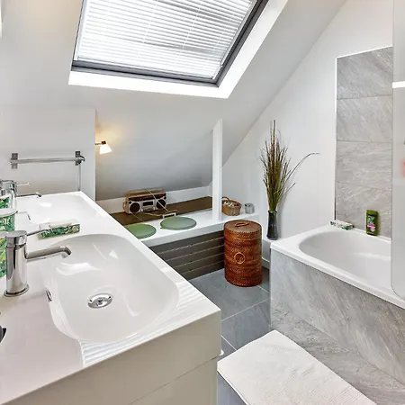 Maison Familiale - Jardin - Terrasse - Confort * لا شابيل سور إردر